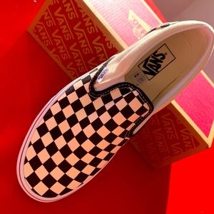 Vans black & white checkerboard slip on sneaker Brand New 😁